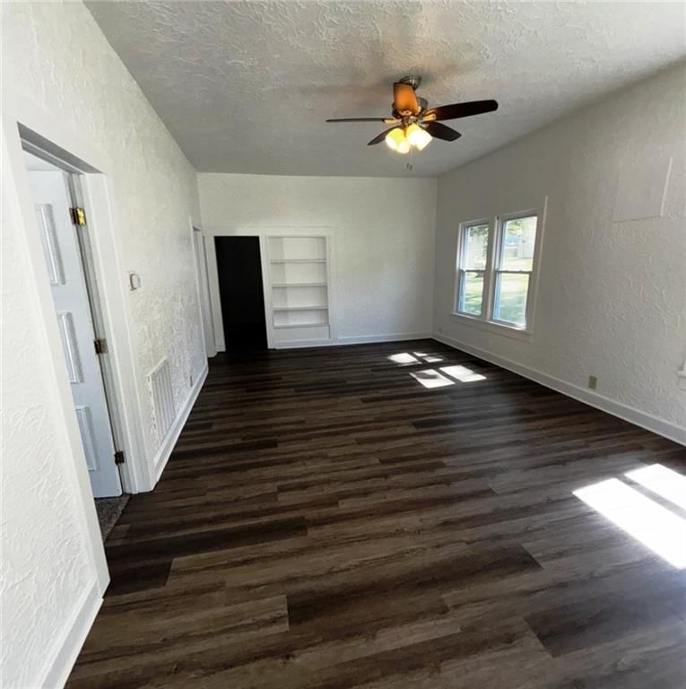 Photo 6 of 20 - 514 N Garfield Avenue