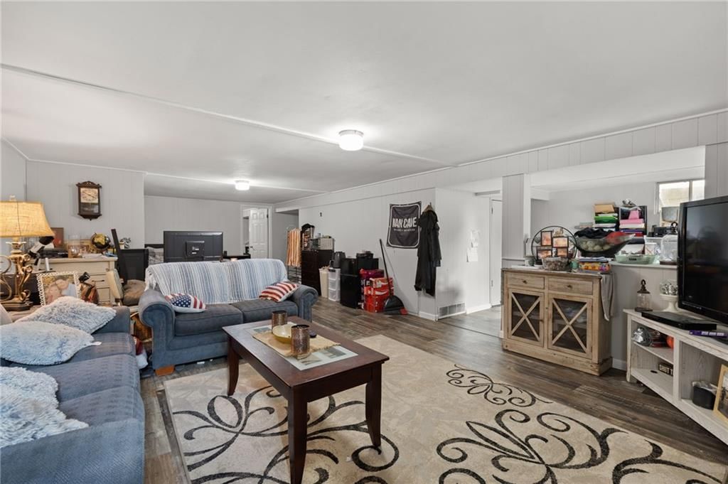 3728 S Marshall Avenue — photo 33