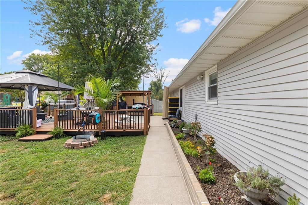 3728 S Marshall Avenue — photo 41