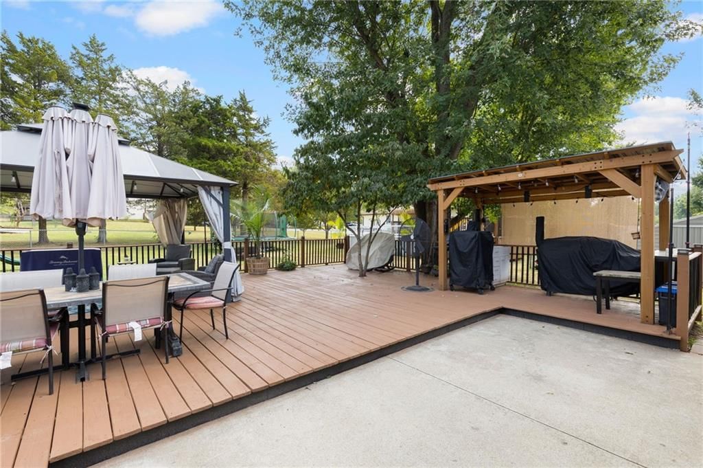 3728 S Marshall Avenue — photo 43