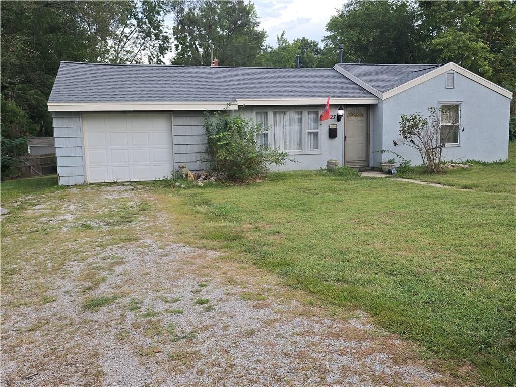 4927 Edgehill Drive — photo 2