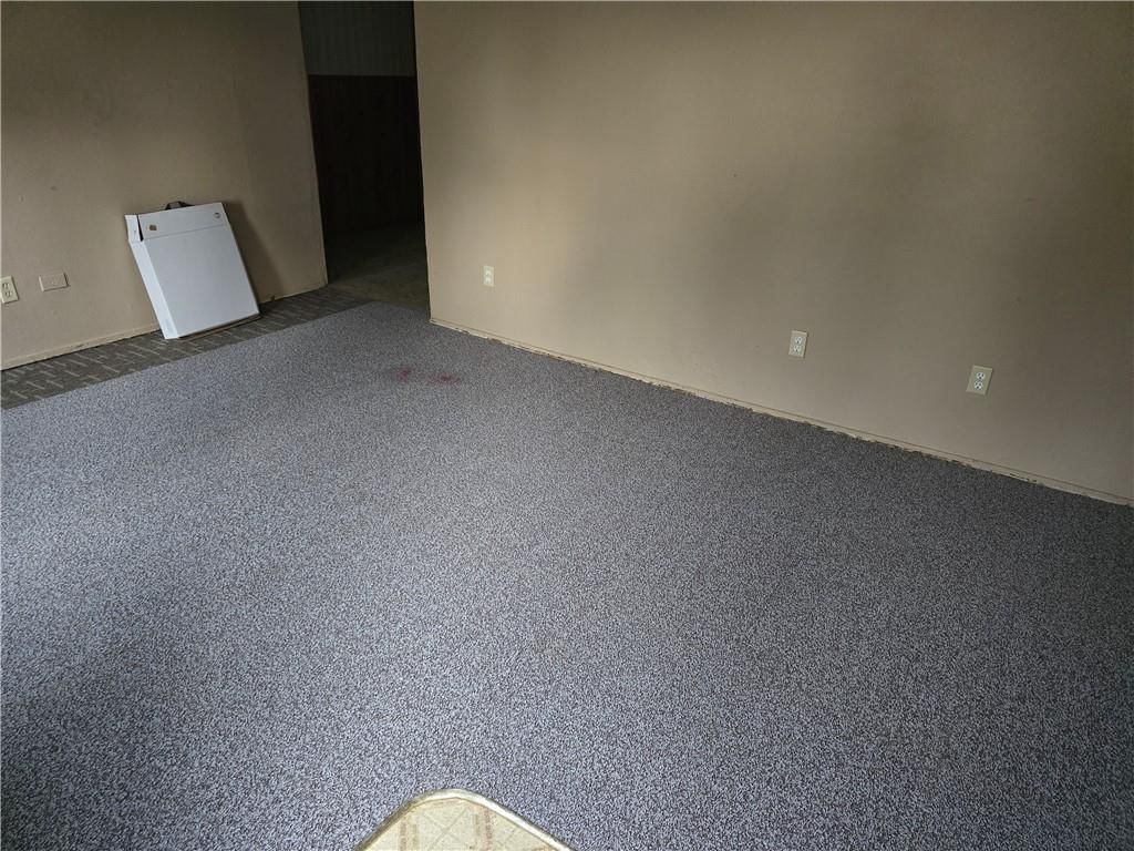 4927 Edgehill Drive — photo 3