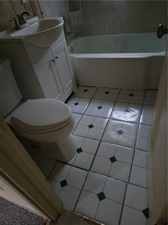 4927 Edgehill Drive — photo 9