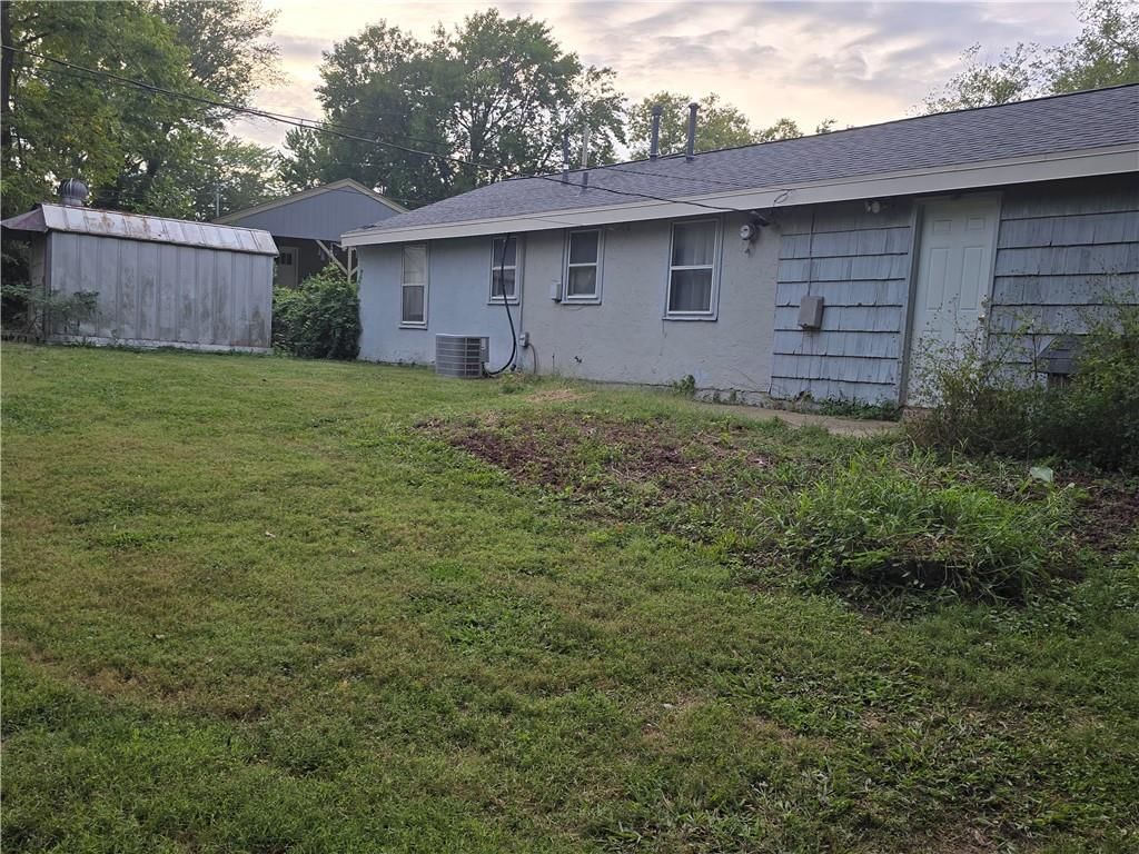 4927 Edgehill Drive — photo 13