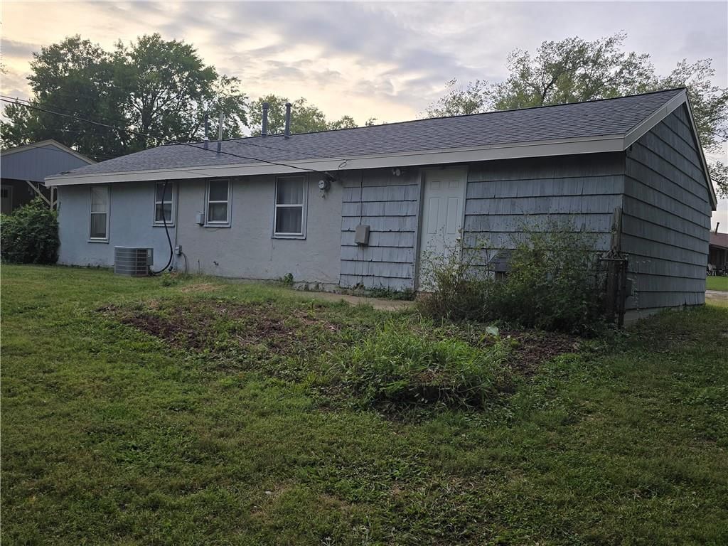 4927 Edgehill Drive — photo 14