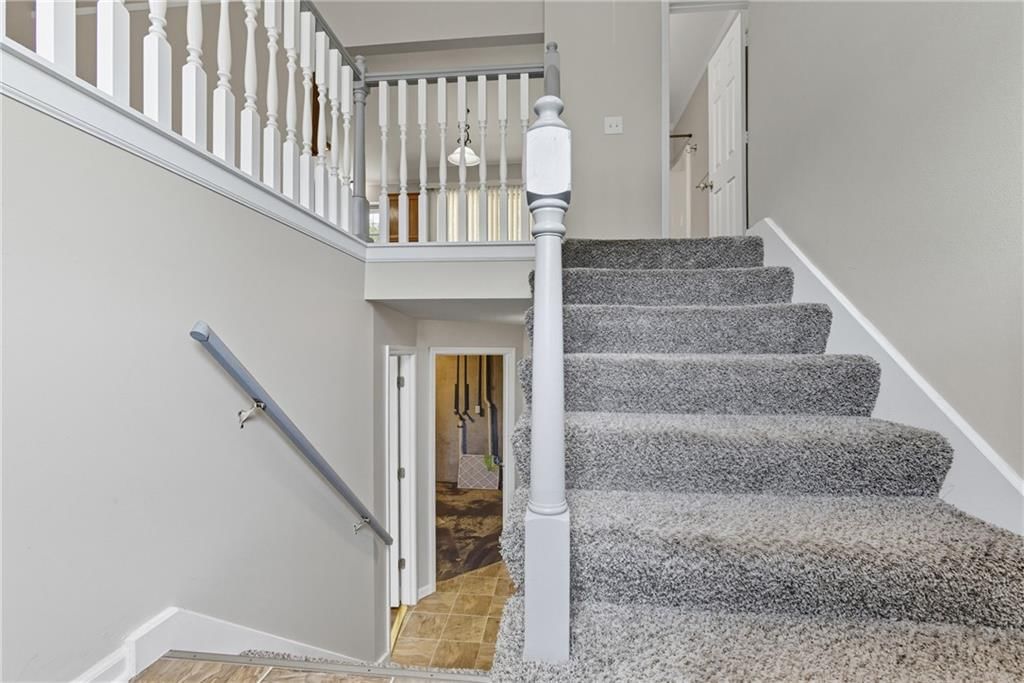 Photo 6 of 26 - 14920 Stonewood Drive
