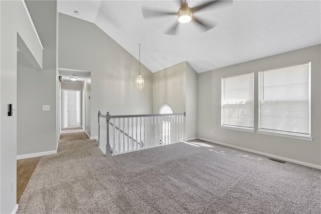 Photo 7 of 26 - 14920 Stonewood Drive