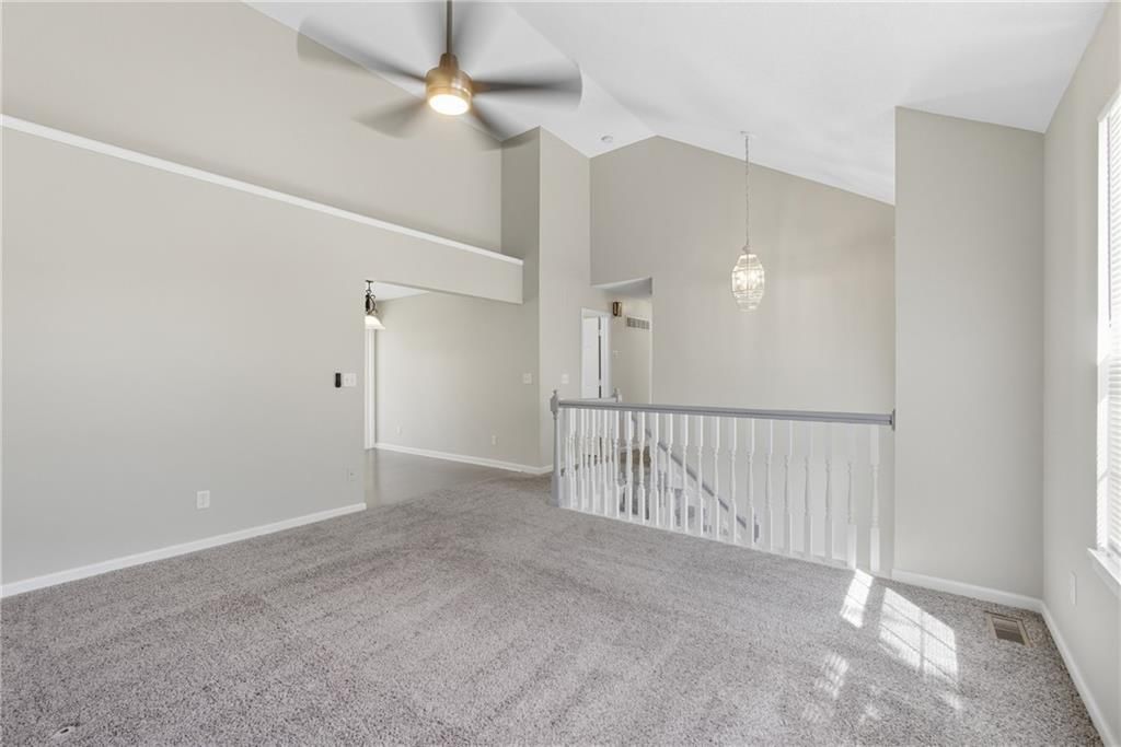 Photo 8 of 26 - 14920 Stonewood Drive