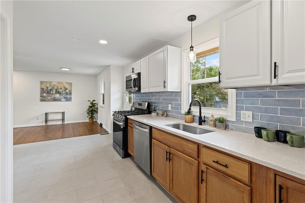 Photo 13 of 42 - 1838 N 59th Street