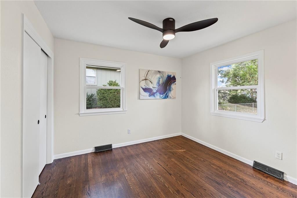Photo 15 of 42 - 1838 N 59th Street