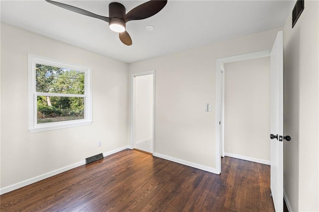 Photo 17 of 42 - 1838 N 59th Street