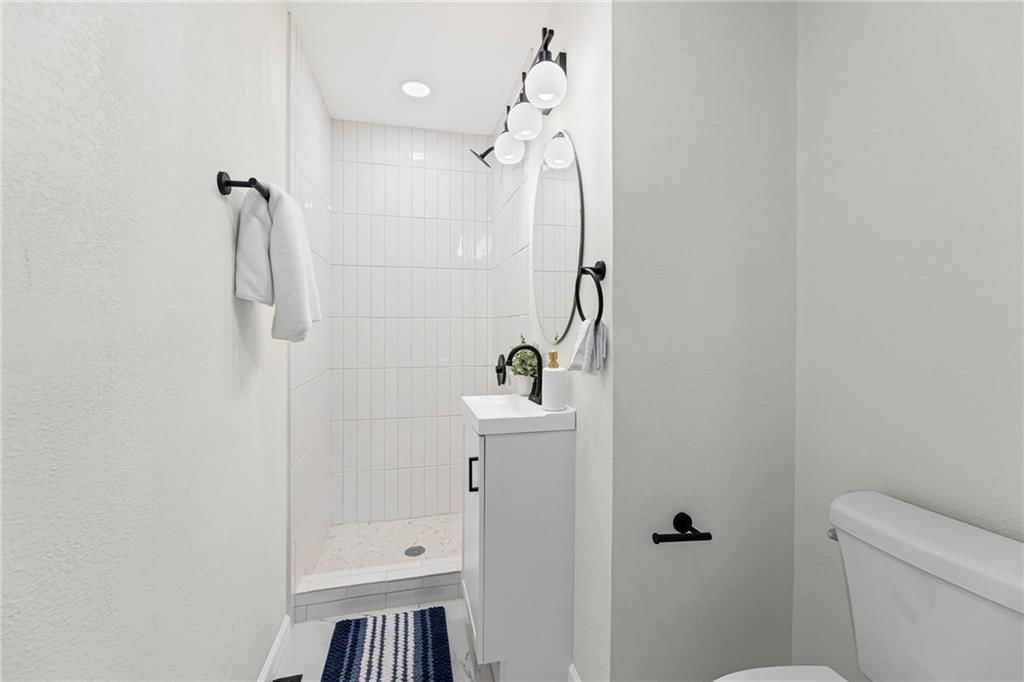 Photo 19 of 42 - 1838 N 59th Street