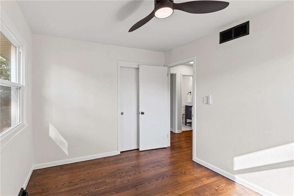 Photo 22 of 42 - 1838 N 59th Street