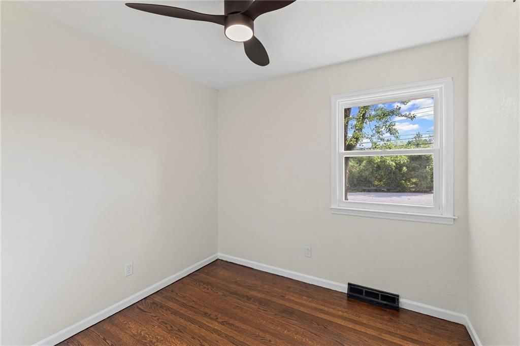 Photo 23 of 42 - 1838 N 59th Street