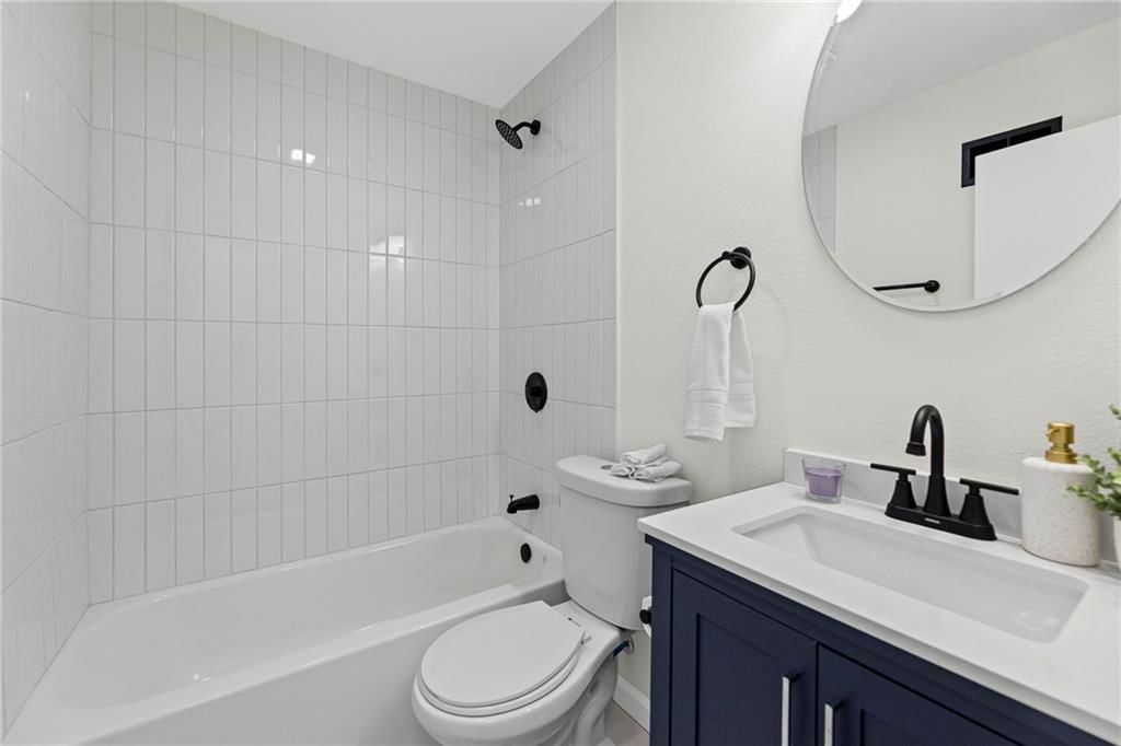 Photo 25 of 42 - 1838 N 59th Street