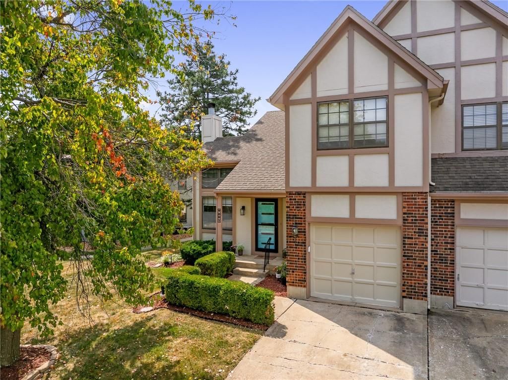 9001 W 121st Terrace, Overland Park, KS