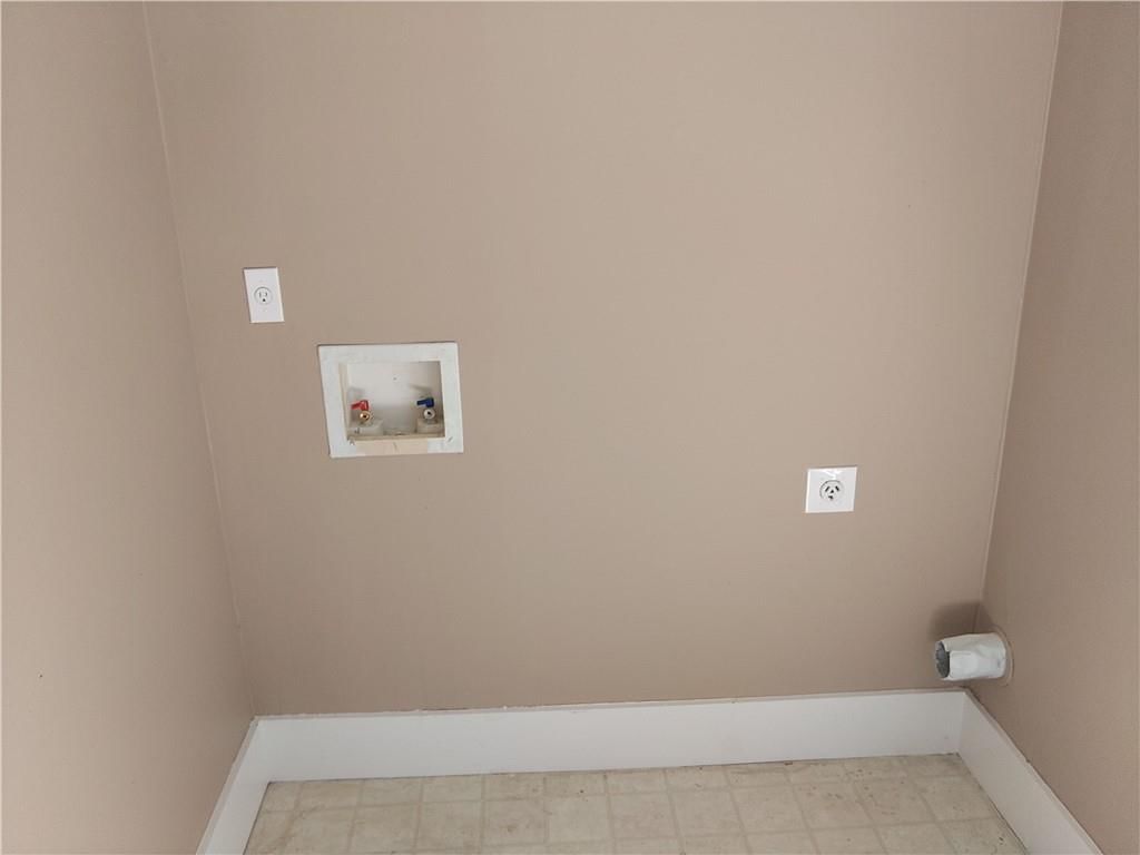 Photo 14 of 25 - 505 W Peoria Street