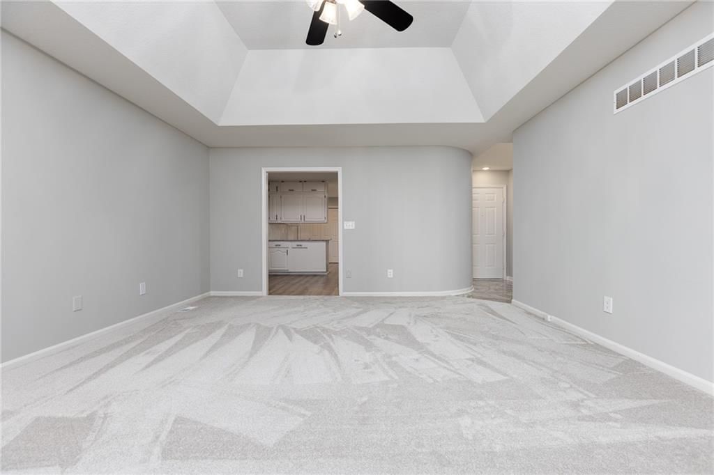 9621 N Locust Drive — photo 7
