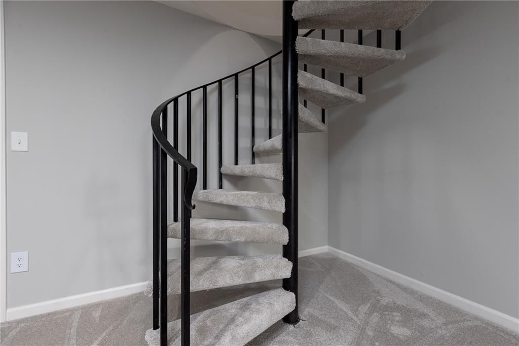 9621 N Locust Drive — photo 14