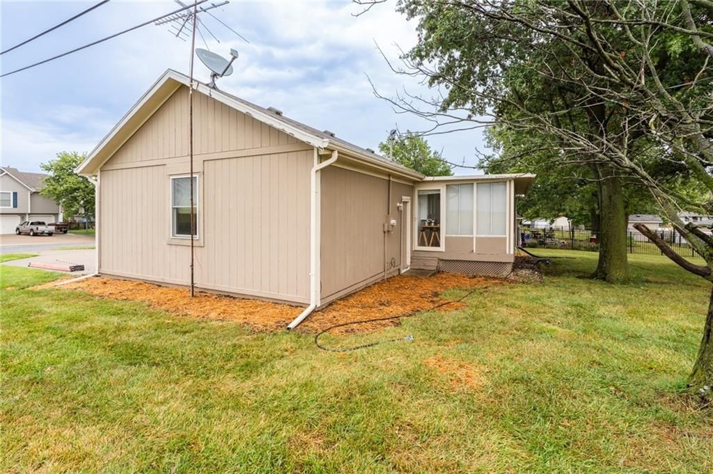 212 Edgewood Drive — photo 28