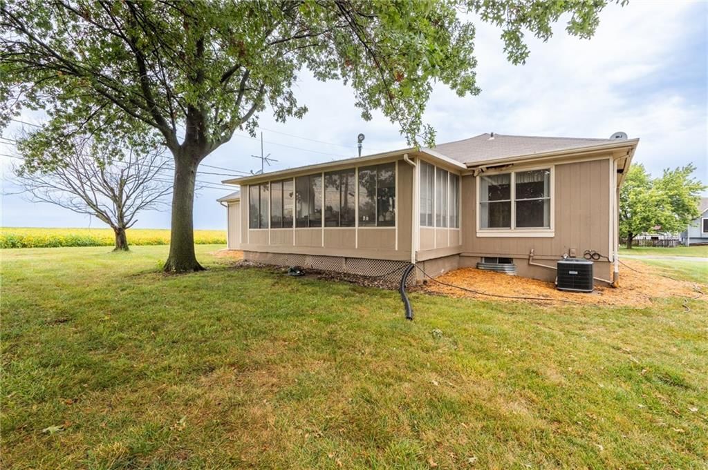 212 Edgewood Drive — photo 30