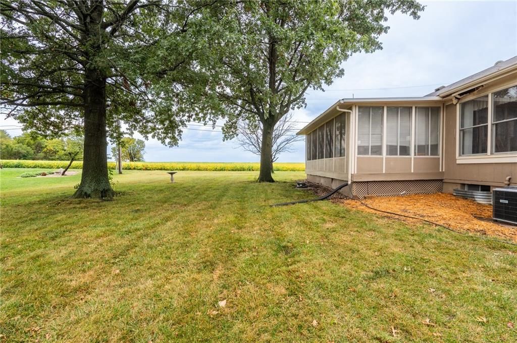 212 Edgewood Drive — photo 31