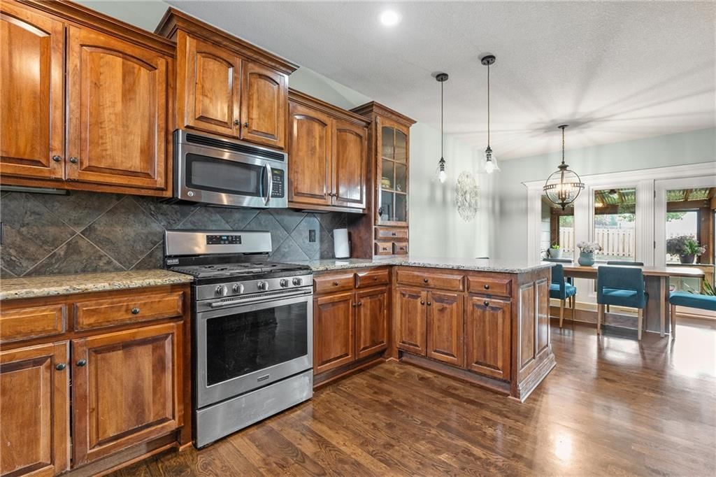 Photo 12 of 46 - 9015 N Agnes Avenue