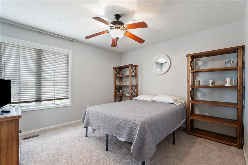 Photo 31 of 46 - 9015 N Agnes Avenue