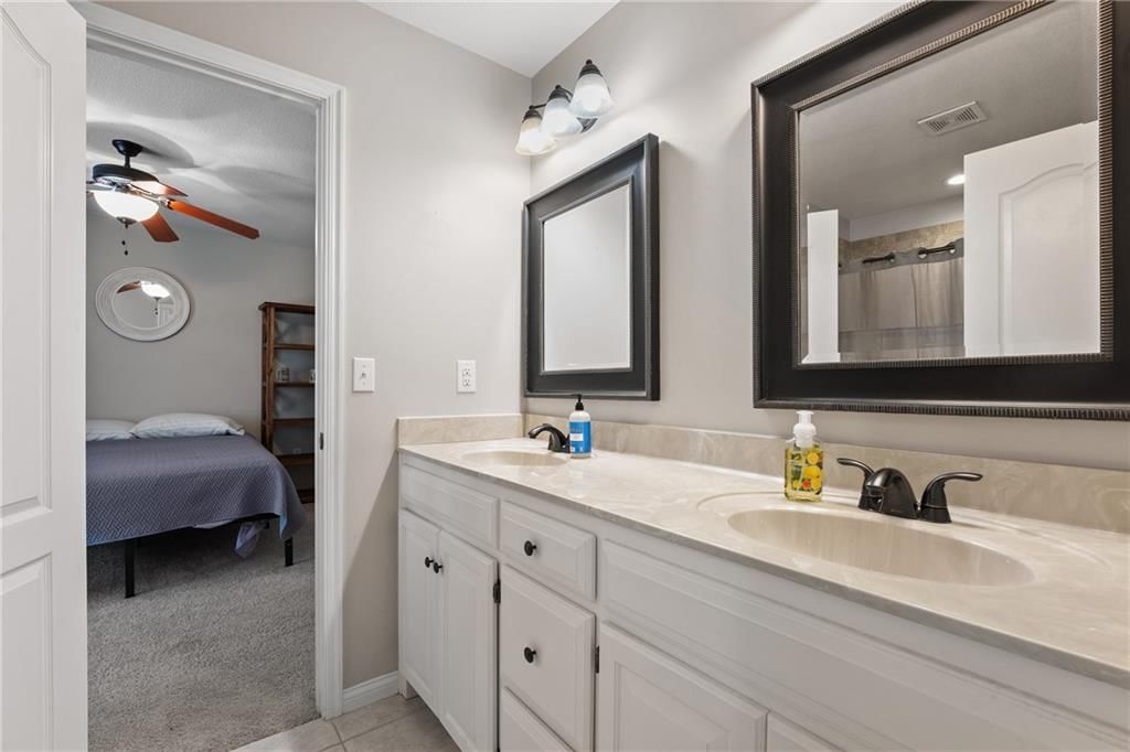 Photo 32 of 46 - 9015 N Agnes Avenue