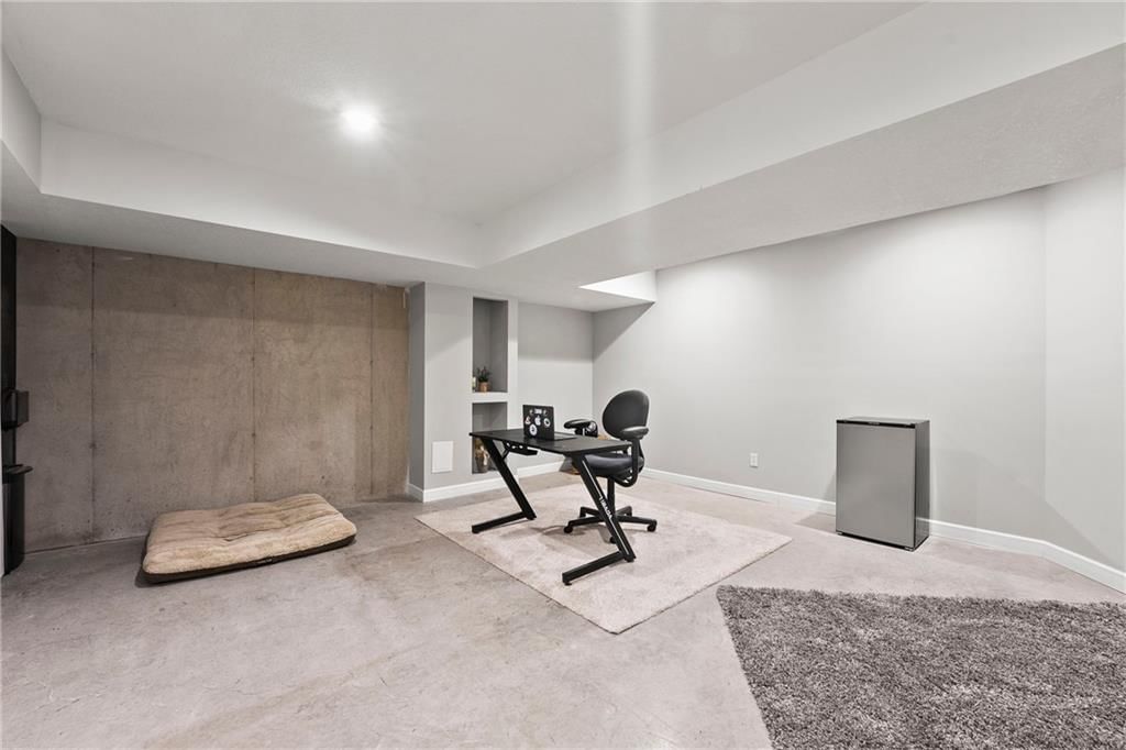 Photo 37 of 46 - 9015 N Agnes Avenue