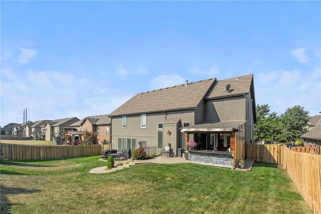 Photo 42 of 46 - 9015 N Agnes Avenue