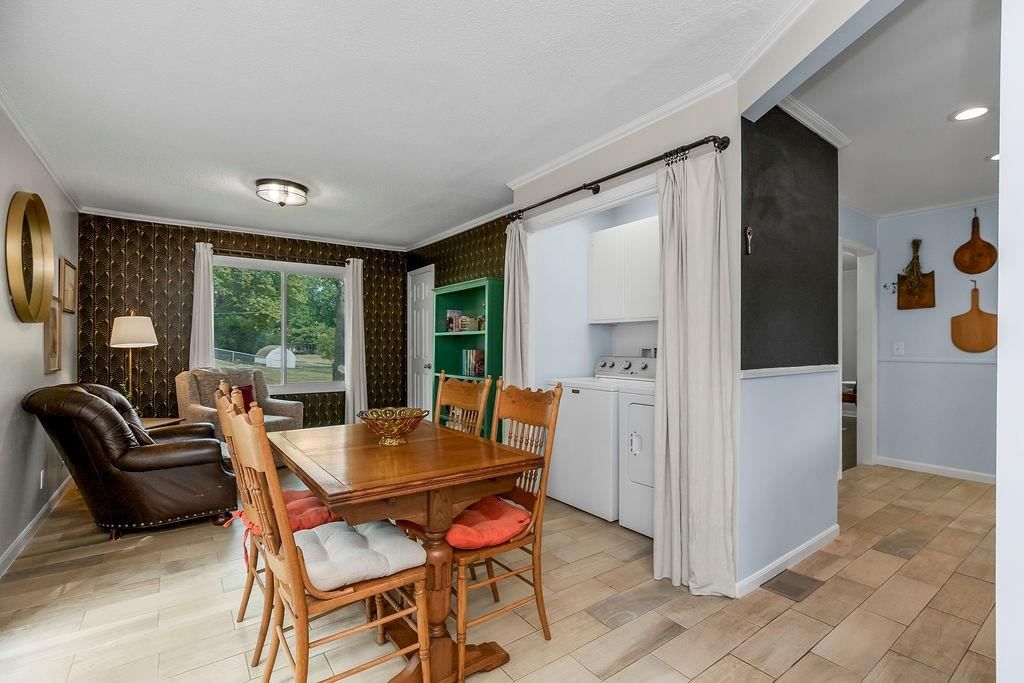 Photo 8 of 18 - 8201 W 86th Street