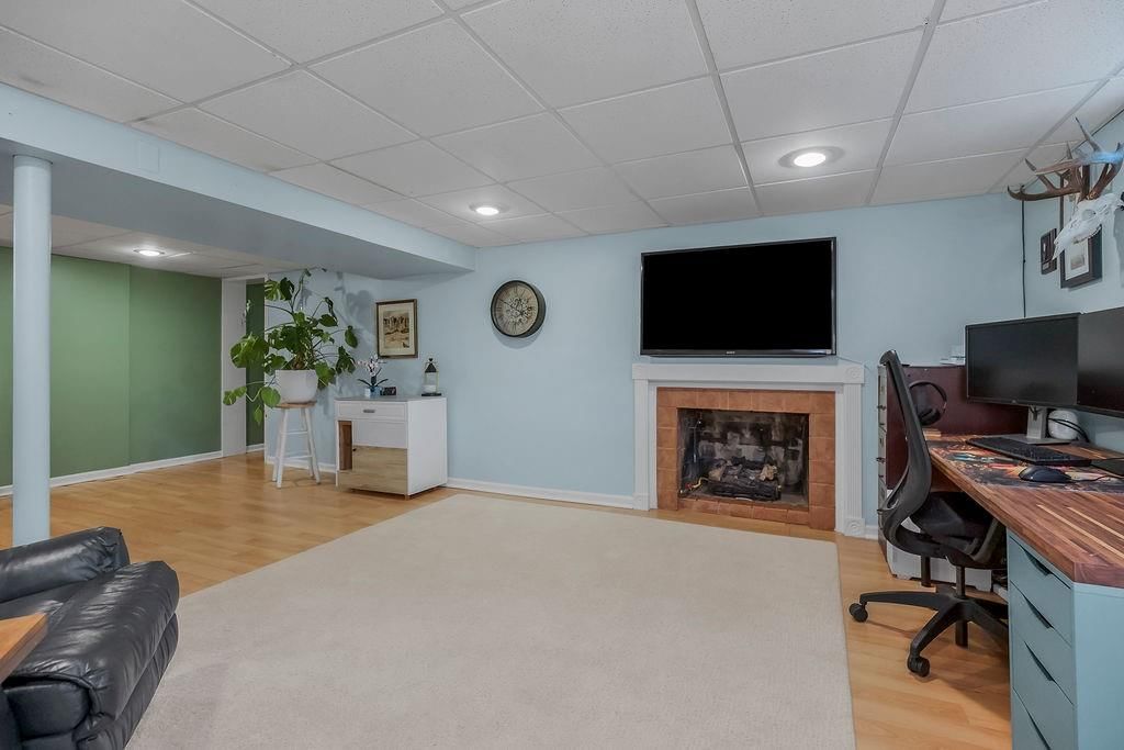 Photo 17 of 18 - 8201 W 86th Street