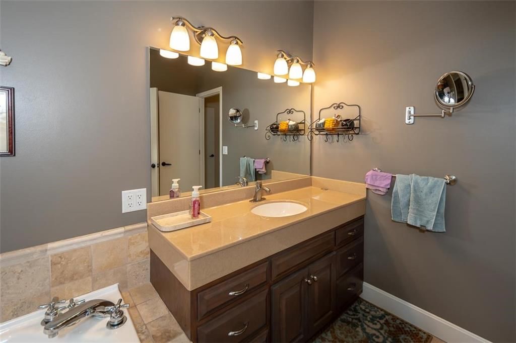 1342 S Redbud Street — photo 34