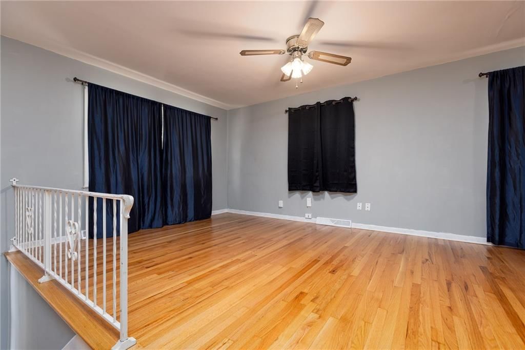Photo 5 of 30 - 6805 NW 74TH Street