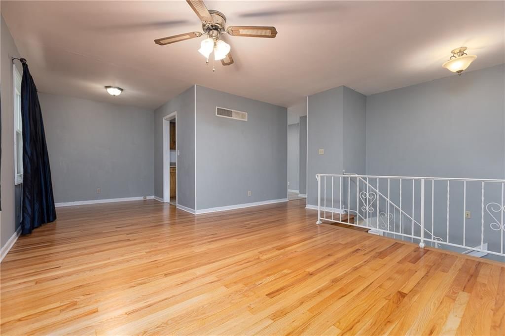 Photo 7 of 30 - 6805 NW 74TH Street