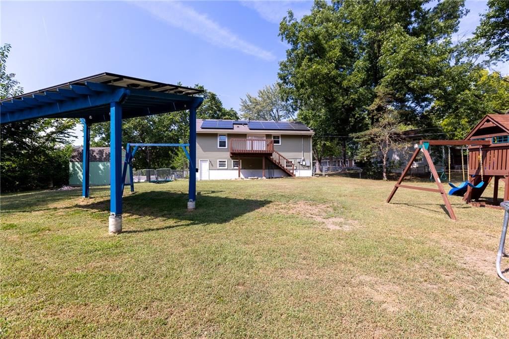 Photo 28 of 30 - 6805 NW 74TH Street