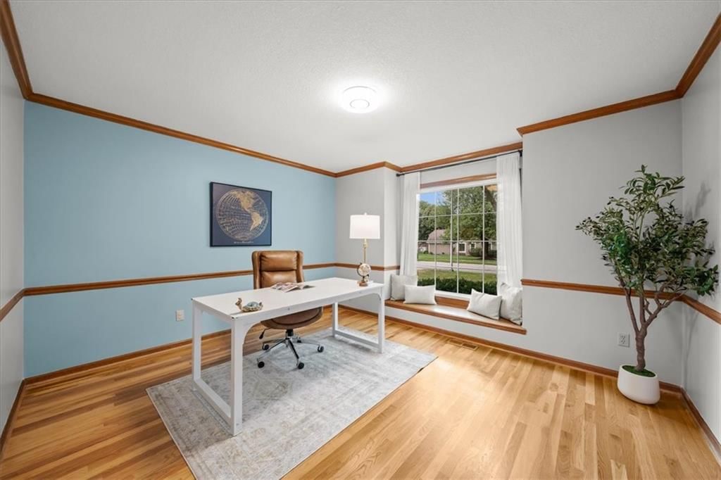 2405 W 123rd Terrace — photo 10