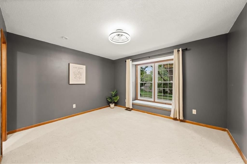 2405 W 123rd Terrace — photo 18