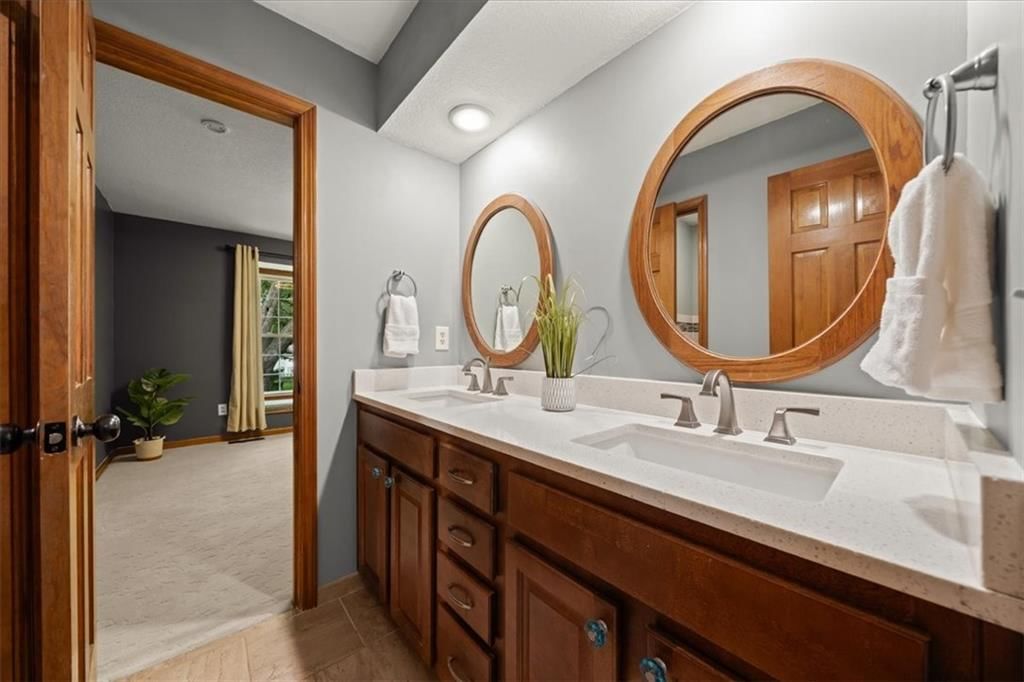 2405 W 123rd Terrace — photo 19