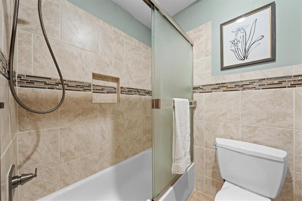 2405 W 123rd Terrace — photo 20