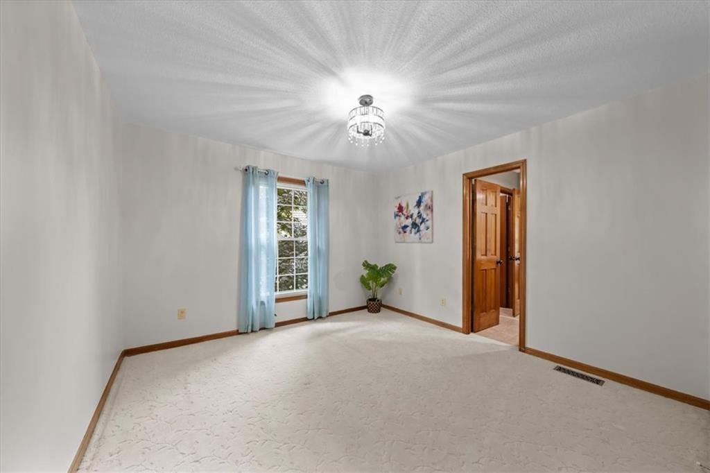 2405 W 123rd Terrace — photo 21