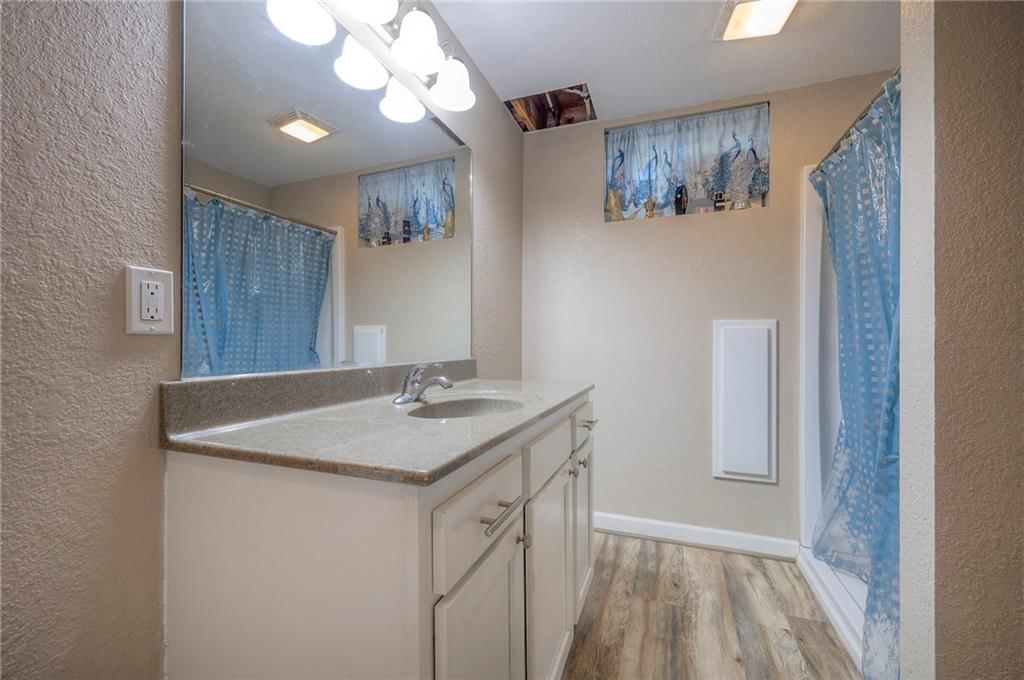 1142 S Elm Street — photo 21