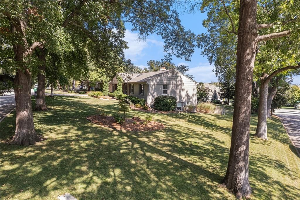 8927 High Drive — photo 41