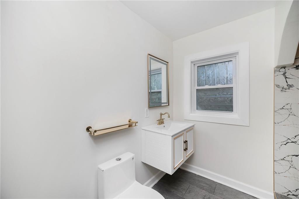 2321 E Meyer Boulevard — photo 20