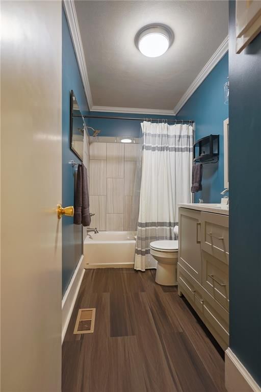 205 E Washington Street — photo 12