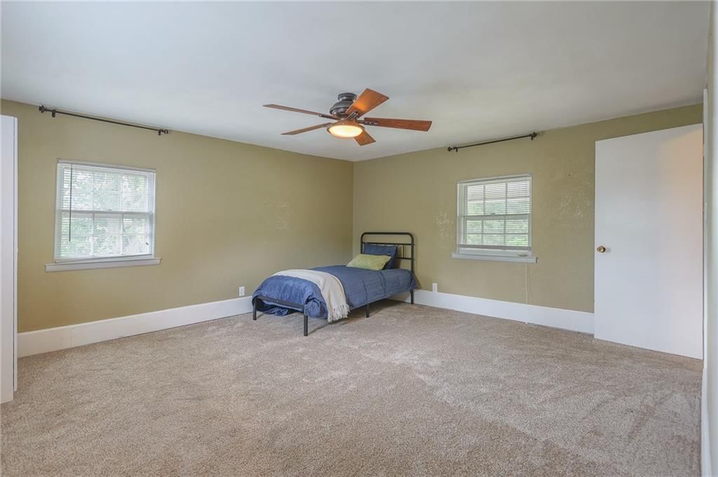 205 E Washington Street — photo 15