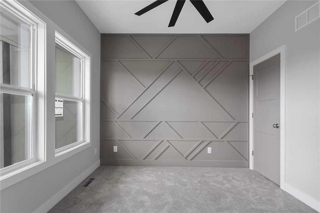 820 SE Partridge Lane — photo 4