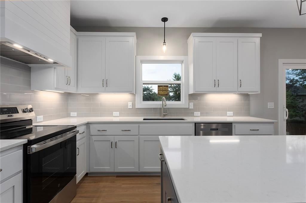 820 SE Partridge Lane — photo 11