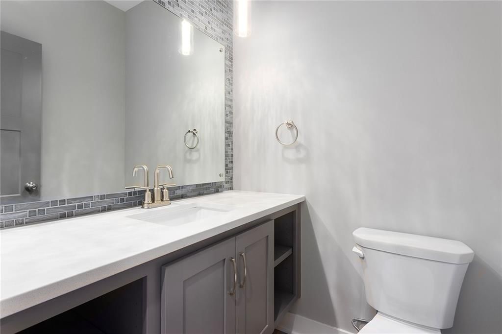 820 SE Partridge Lane — photo 13
